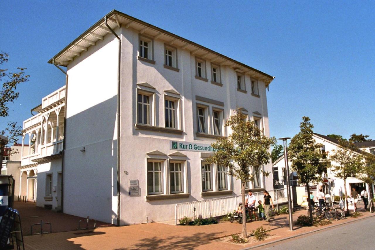 Ferienwohnung Mit Balkon, Gratis Nutzung Vom Ahoi Erlebnisbad Und Sauna In Sellin - Haus Strandeck Fewo 19 Гьорен Екстериор снимка